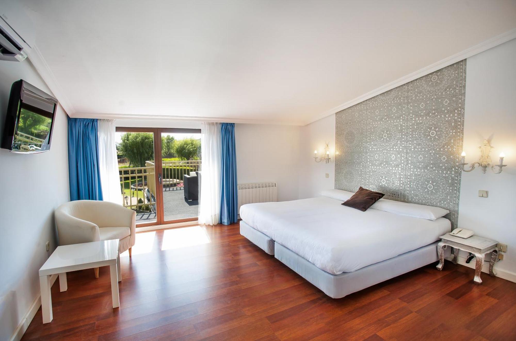 Hotel Conde Rodrigo II By Eme Hoteles Ciudad Rodrigo Exterior photo