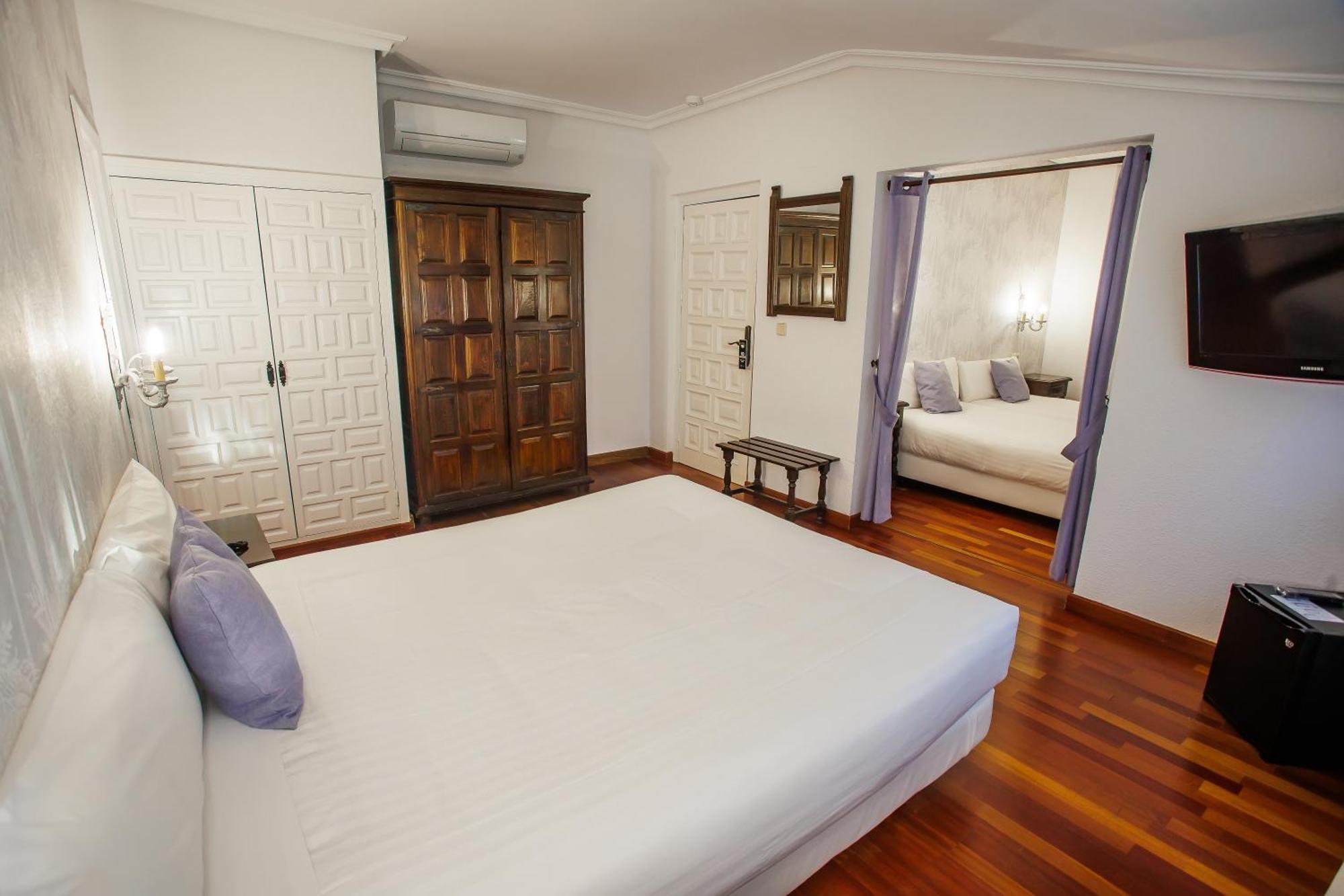 Hotel Conde Rodrigo II By Eme Hoteles Ciudad Rodrigo Exterior photo